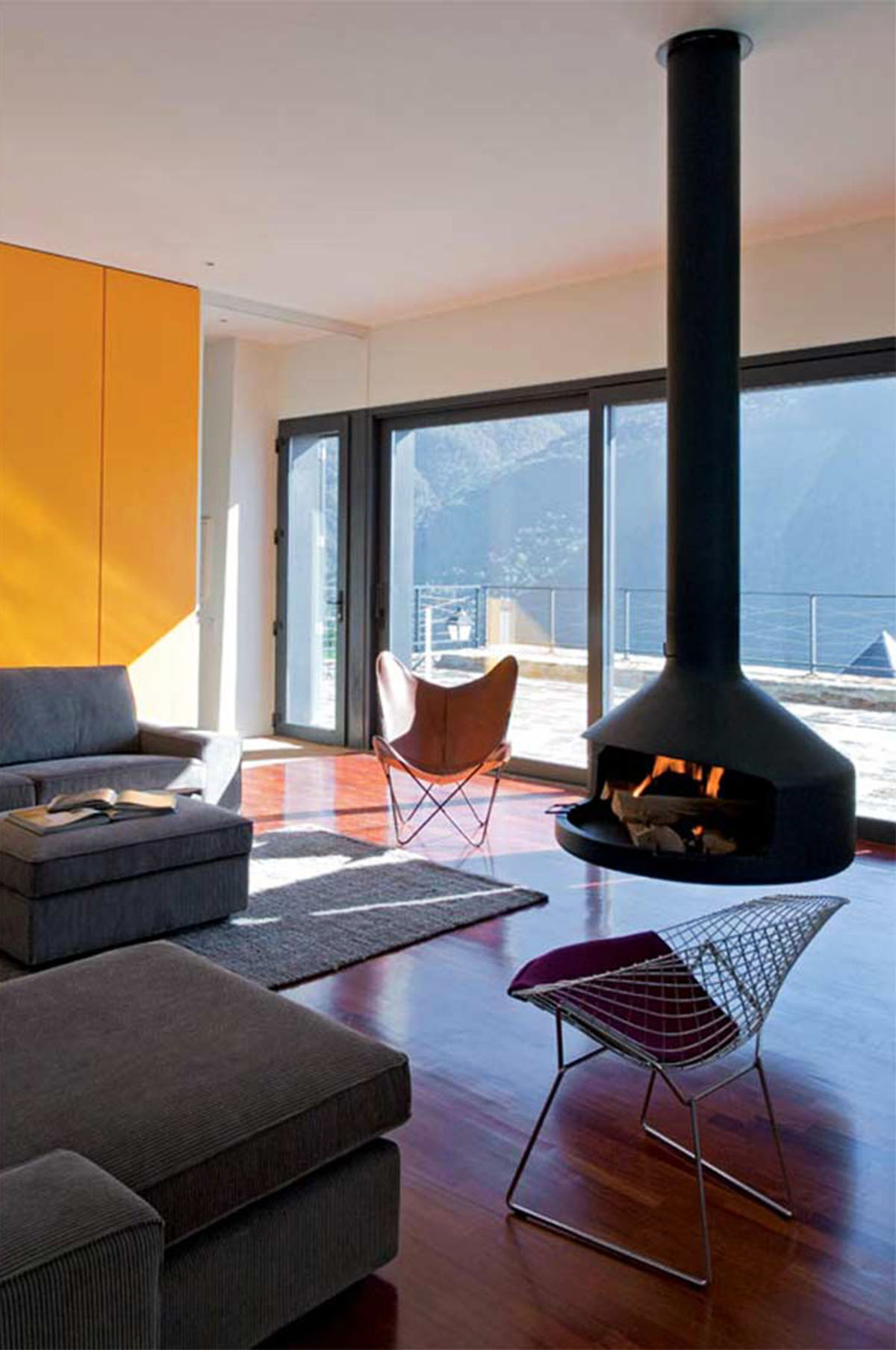 Cadaval & Sola-Morales renovates existing old vernacular house by using dry stone in Spain