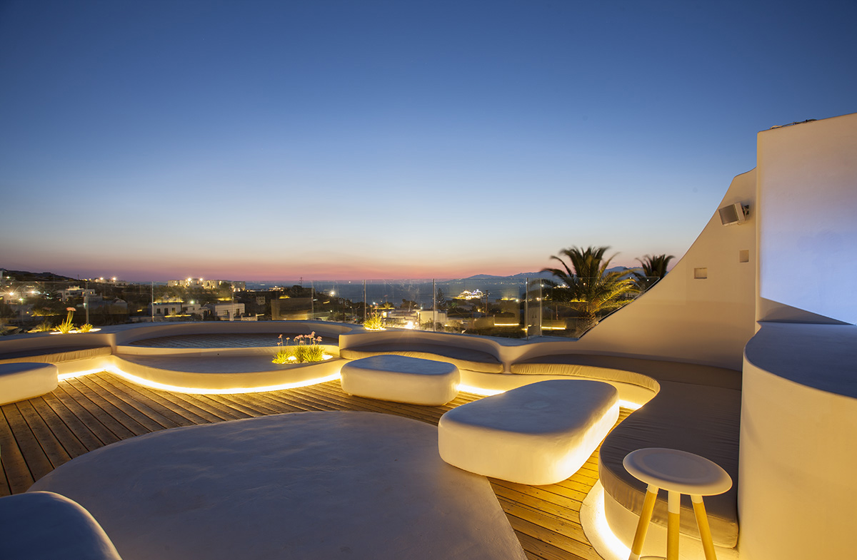 New Blue Suites in Greece are made up of Cocoon elements and harmonized with shades of blue by KLab