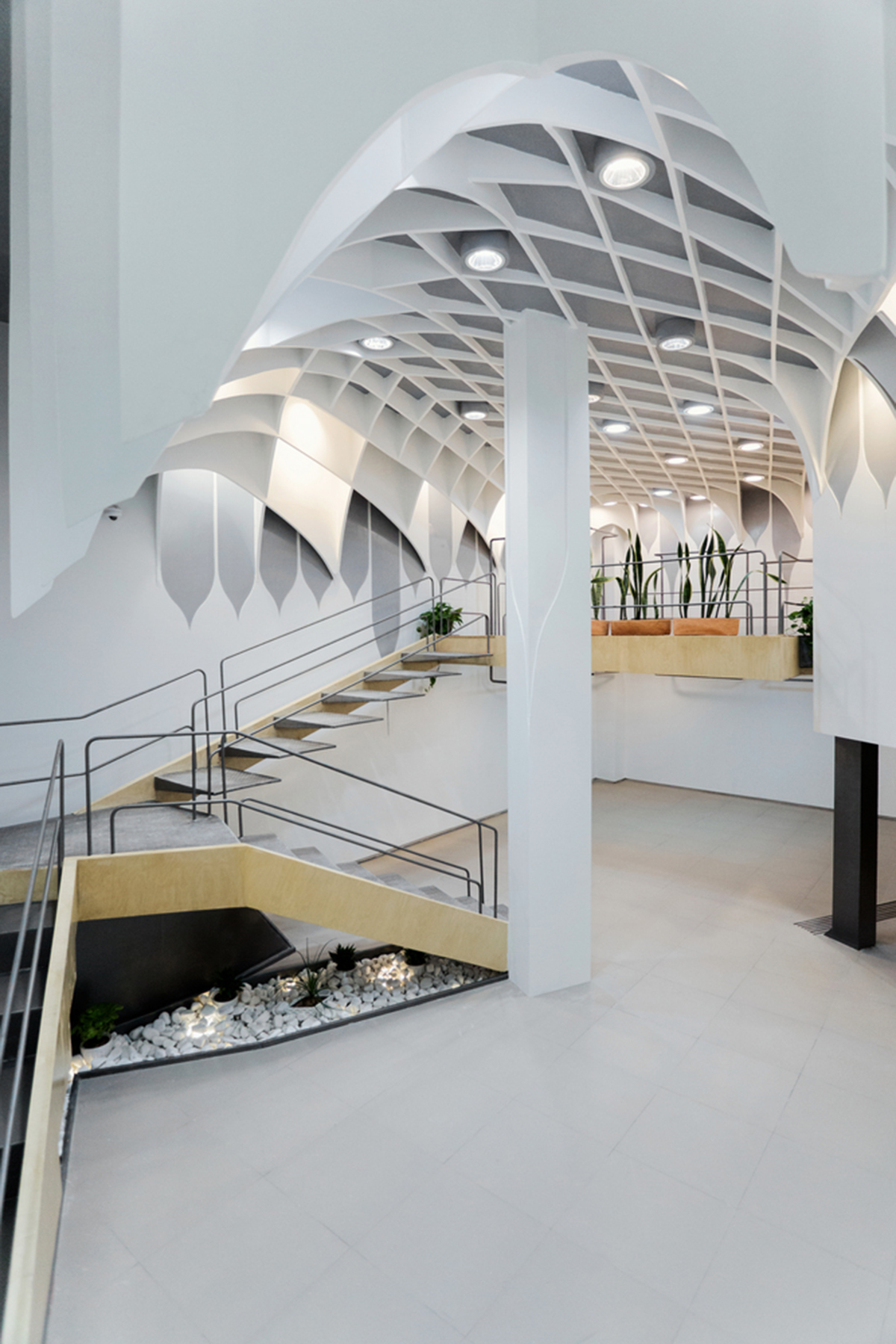 Harmonic Trend [L] interpreted Persian patterns in nostalgic way in the interior of Maher Store