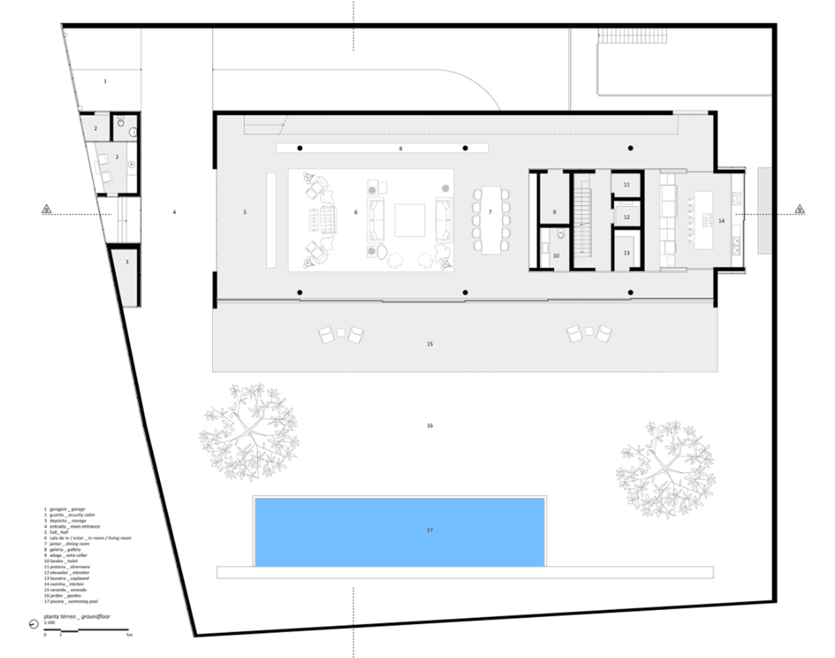 A 25,50 metre-long ramp creates smooth transition between rooms in the ...