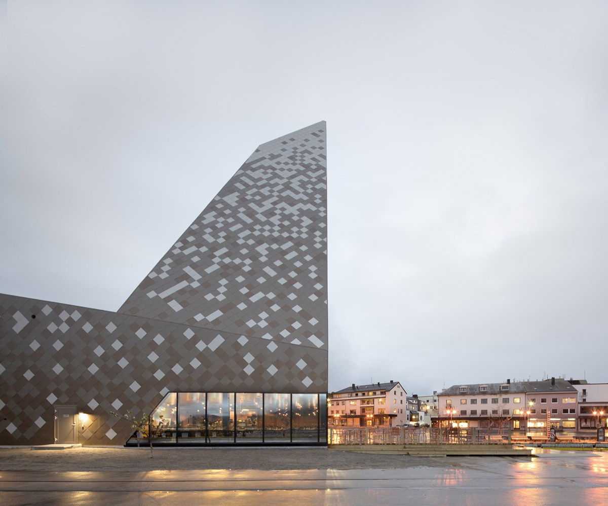 Reiulf Ramstad Arkitekter completes Norwegian Mountaineering Center with patterned facade