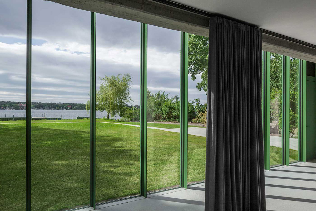 David Chipperfield Architects converts old winter storage into a private studio in Berlin