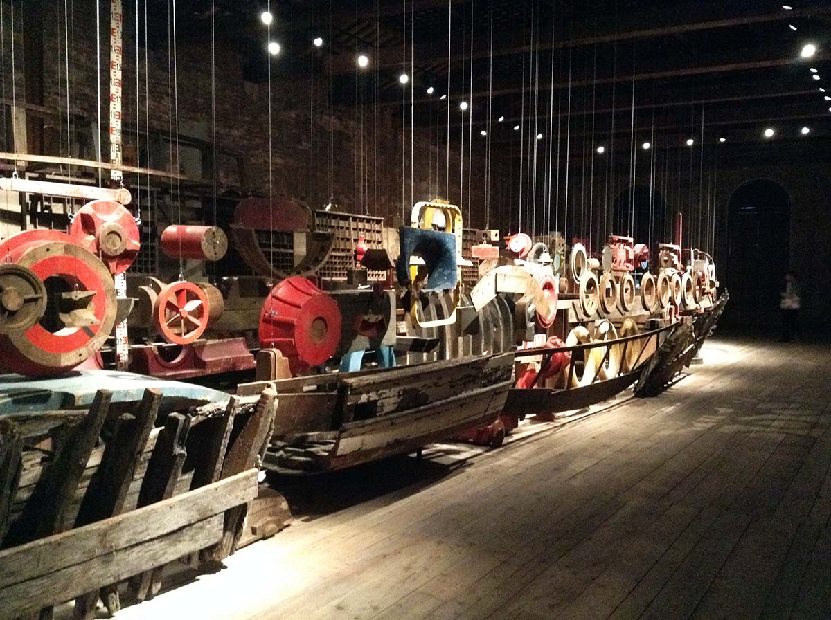 A mega vessel at the Turkey Pavilion highlights common cultural heritage between Istanbul and Venice