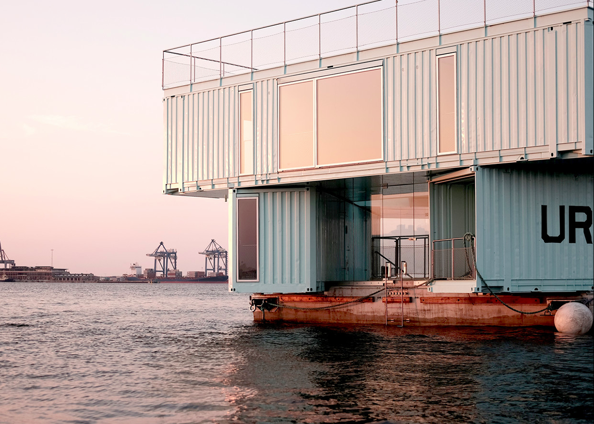 BIG&rsquo;s Urban Rigger arrives at Copenhagen&rsquo;s harbor for affordable student housing