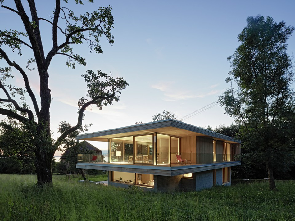 Dietrich | Untertrifaller Architekten completes sandwich-shaped House D on the Bregenz mountain