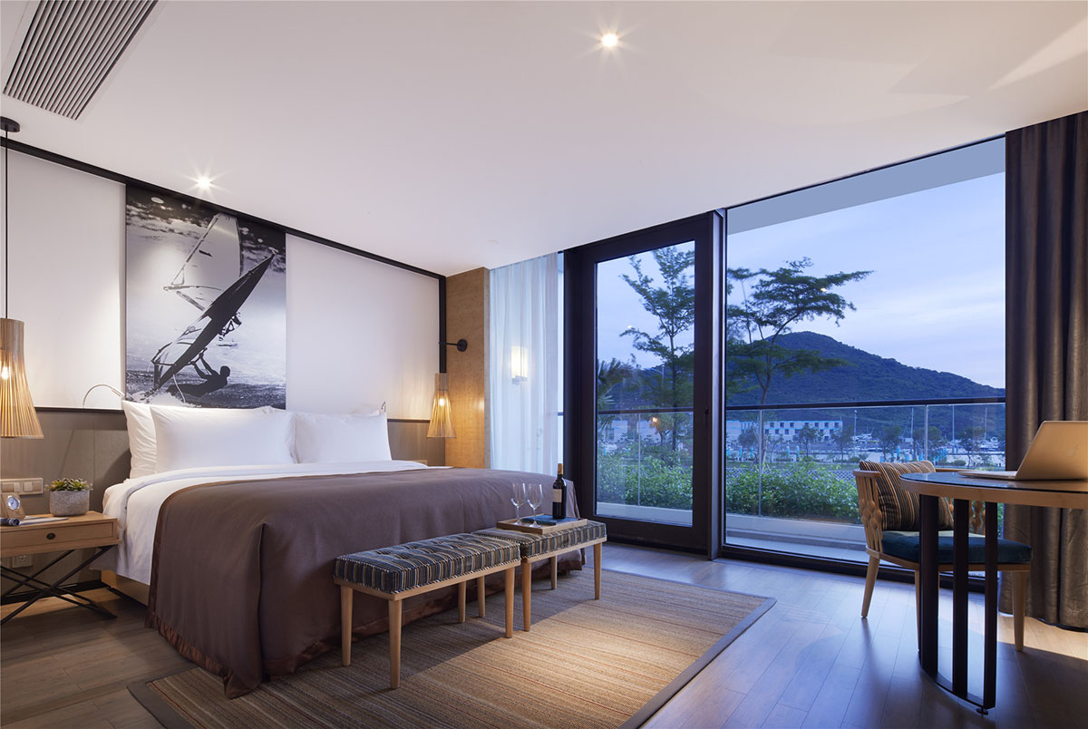 Shenzhen Bay Yacht Club +White Sail Hotel creates an interlocking facade by Shenzhen Rongor Design