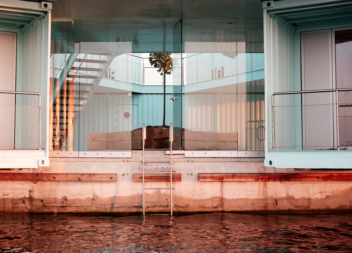 BIG&rsquo;s Urban Rigger arrives at Copenhagen&rsquo;s harbor for affordable student housing