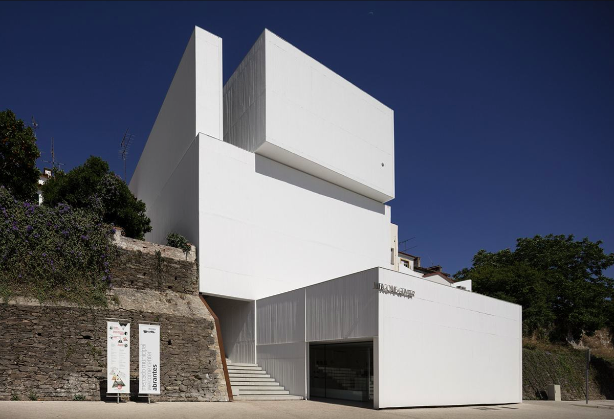 A video tour of ARX Portugal Architects’ Abrantes Municipal Market created by Building Pictures
