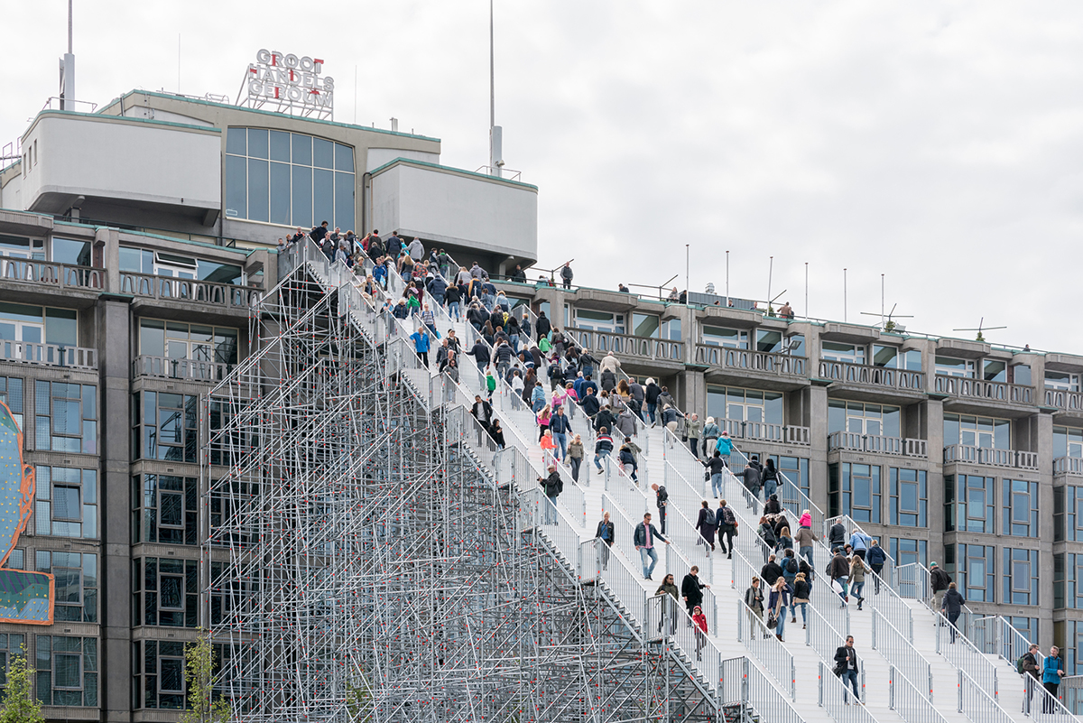 MVRDV’s ’Giant Stairs’ opened in Rotterdam celebrating 75 year post-war reconstruction