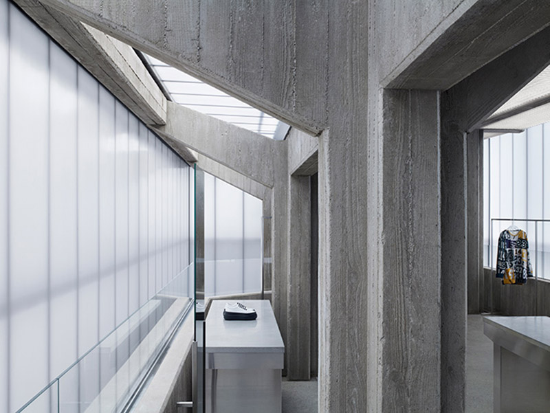 Acne Studio’s lightbox in Seoul conceals concrete monster inside designed by Sophie Hicks Architects