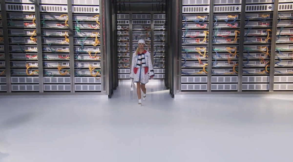 Karl Lagerfeld&rsquo;s Robo-Chics walk on the runway for Chanel Spring-Summer 2017 at Paris Fashion Week