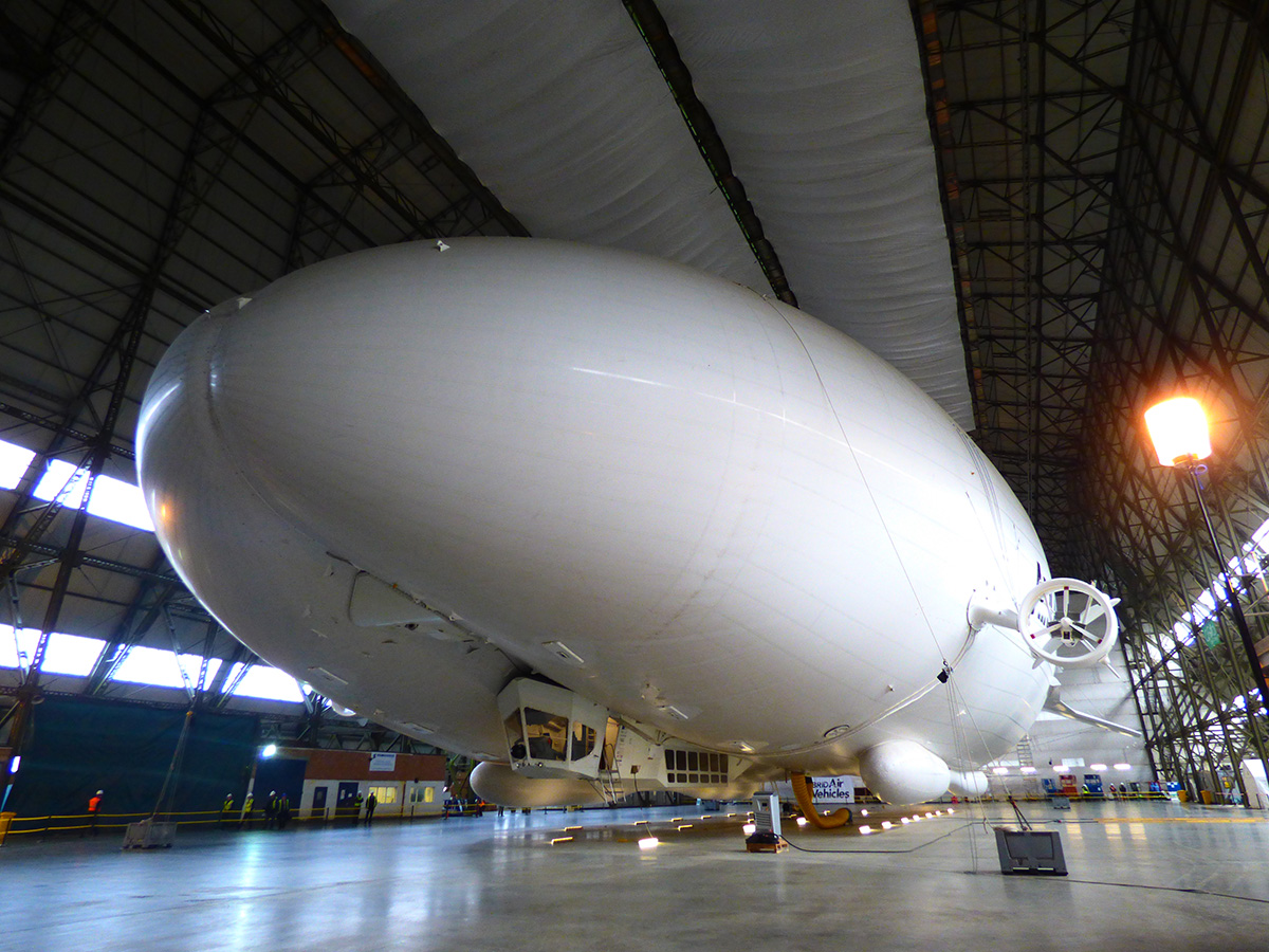 The world’s largest aircraft ’Airlander 10’ now prepares to take off