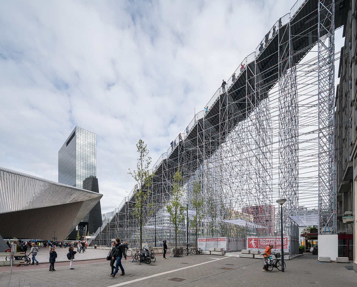 MVRDV’s ’Giant Stairs’ opened in Rotterdam celebrating 75 year post-war reconstruction