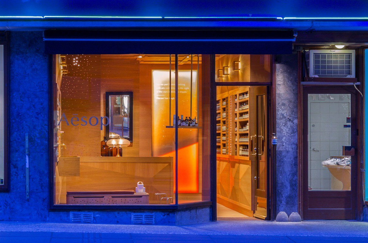 Snøhetta completed new Aesop Homansbyen store inspired from traditional woodworking technique
