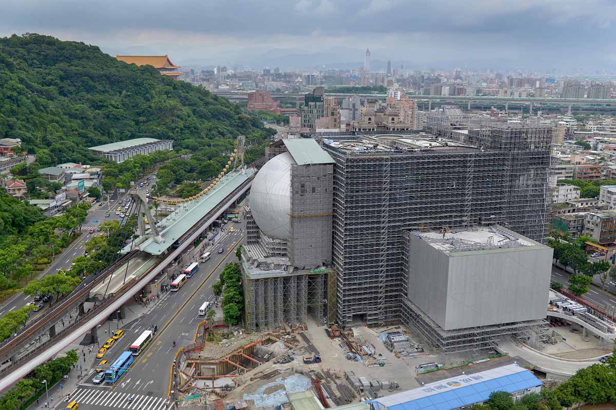 Facade of OMA&rsquo;s Taipei Performing Arts Center started to appear in the city