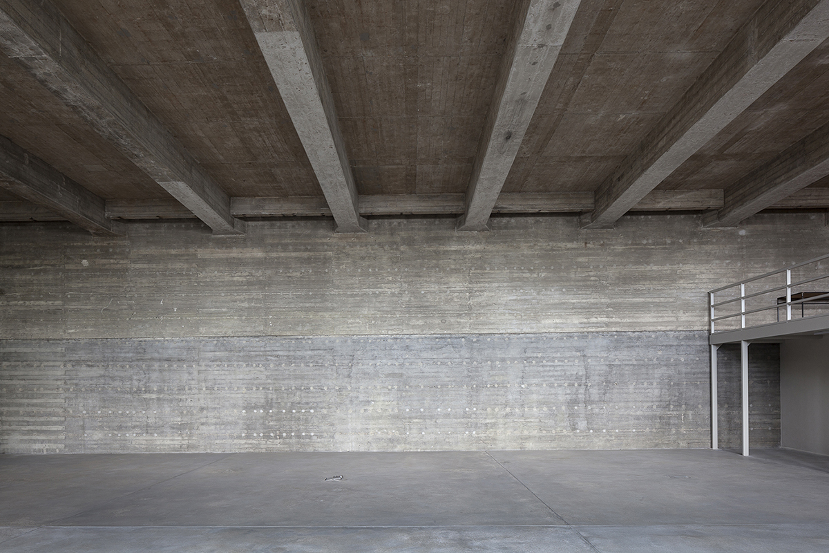 David Chipperfield Architects converts old winter storage into a private studio in Berlin