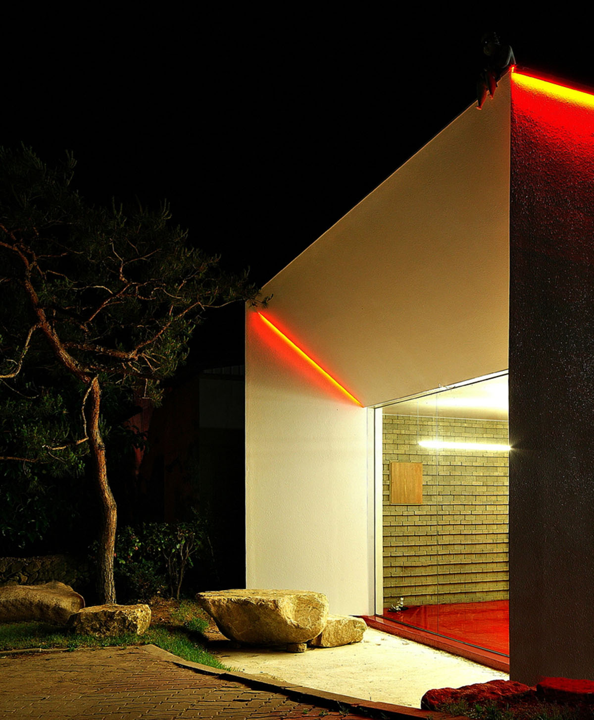 Welcome to Chocolate Box designed by Yoon Space in China