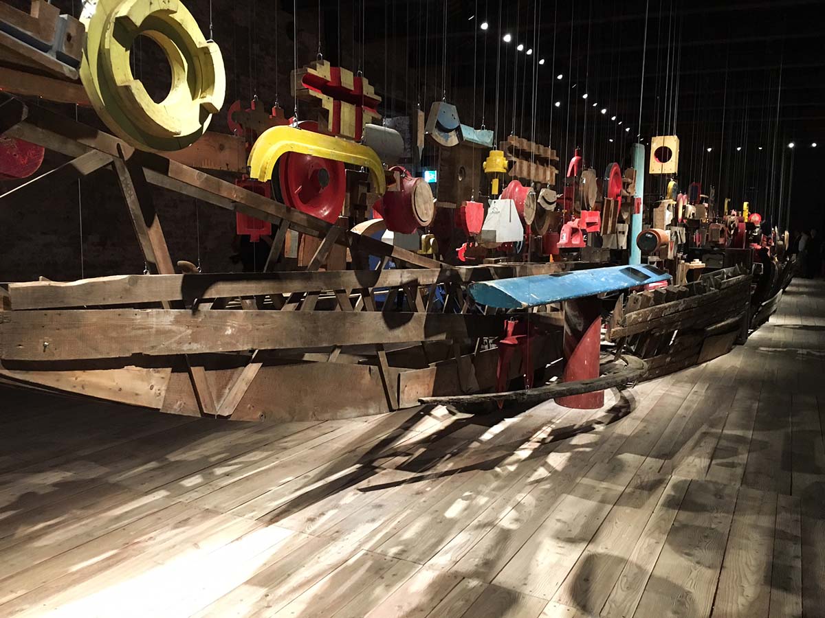 A mega vessel at the Turkey Pavilion highlights common cultural heritage between Istanbul and Venice