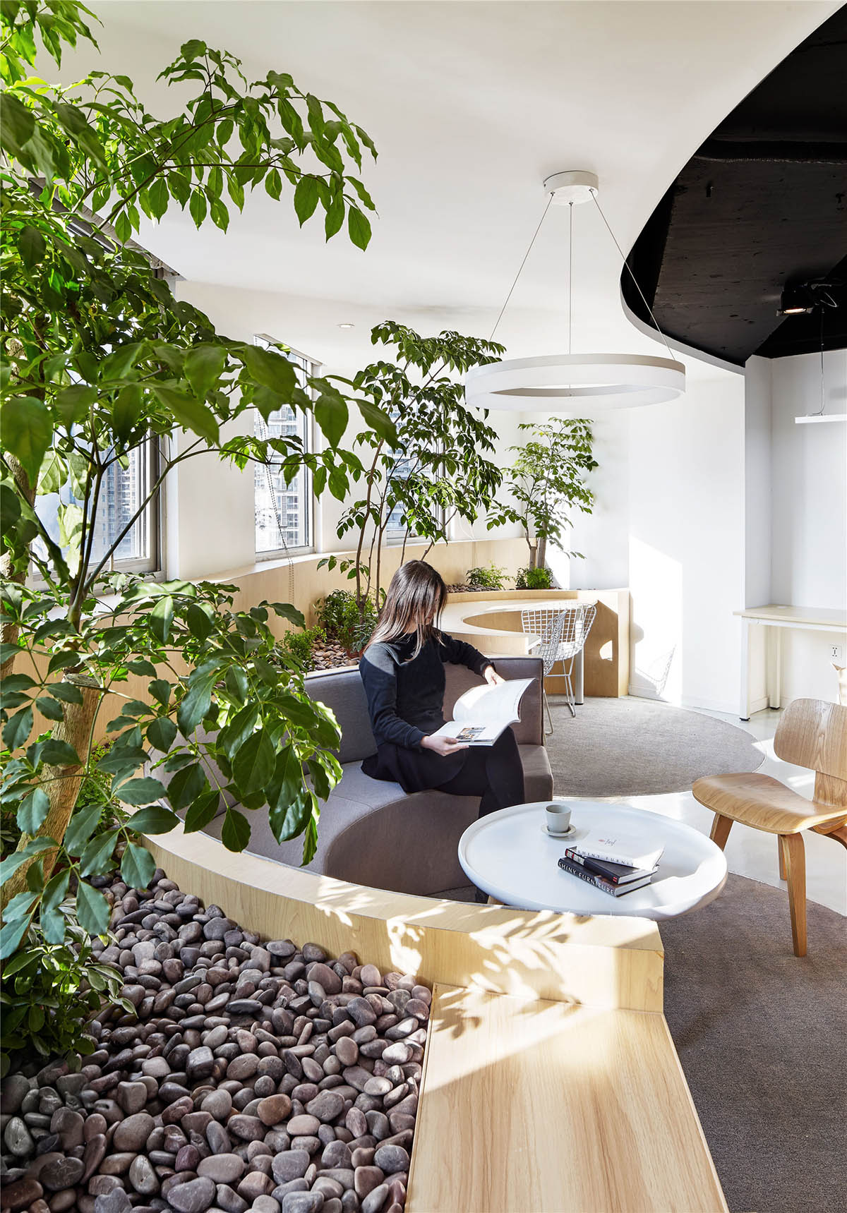 Muxin Design brings the ’forest’ into Chinese office to create natural ...