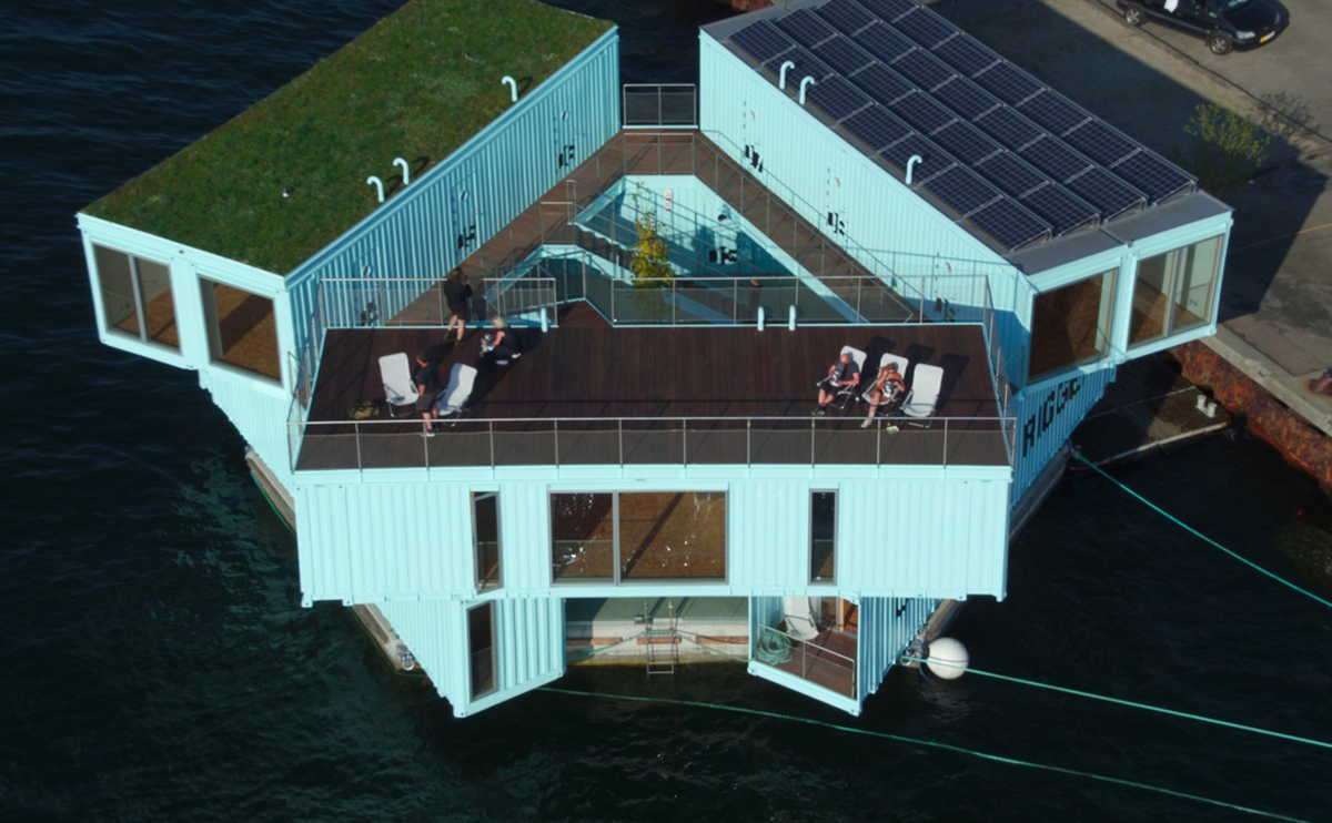 BIG&rsquo;s Urban Rigger arrives at Copenhagen&rsquo;s harbor for affordable student housing