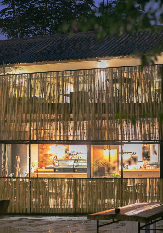 Zhaoyang Architects wraps Chaimiduo Farm Restaurant in Dali with bamboo to emphasize its volume