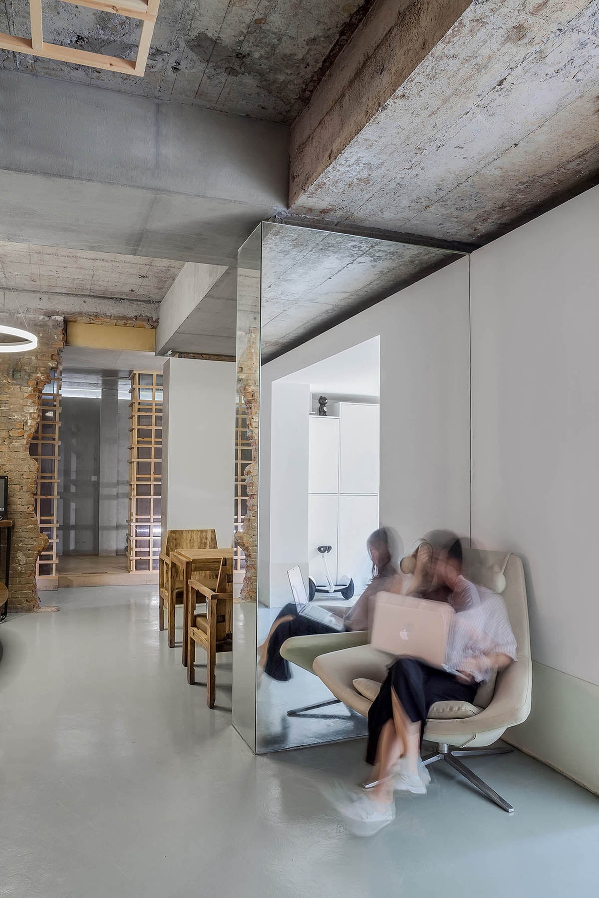 Cui Shu designs fully doorless film studio to remove all physical boundaries between old and new