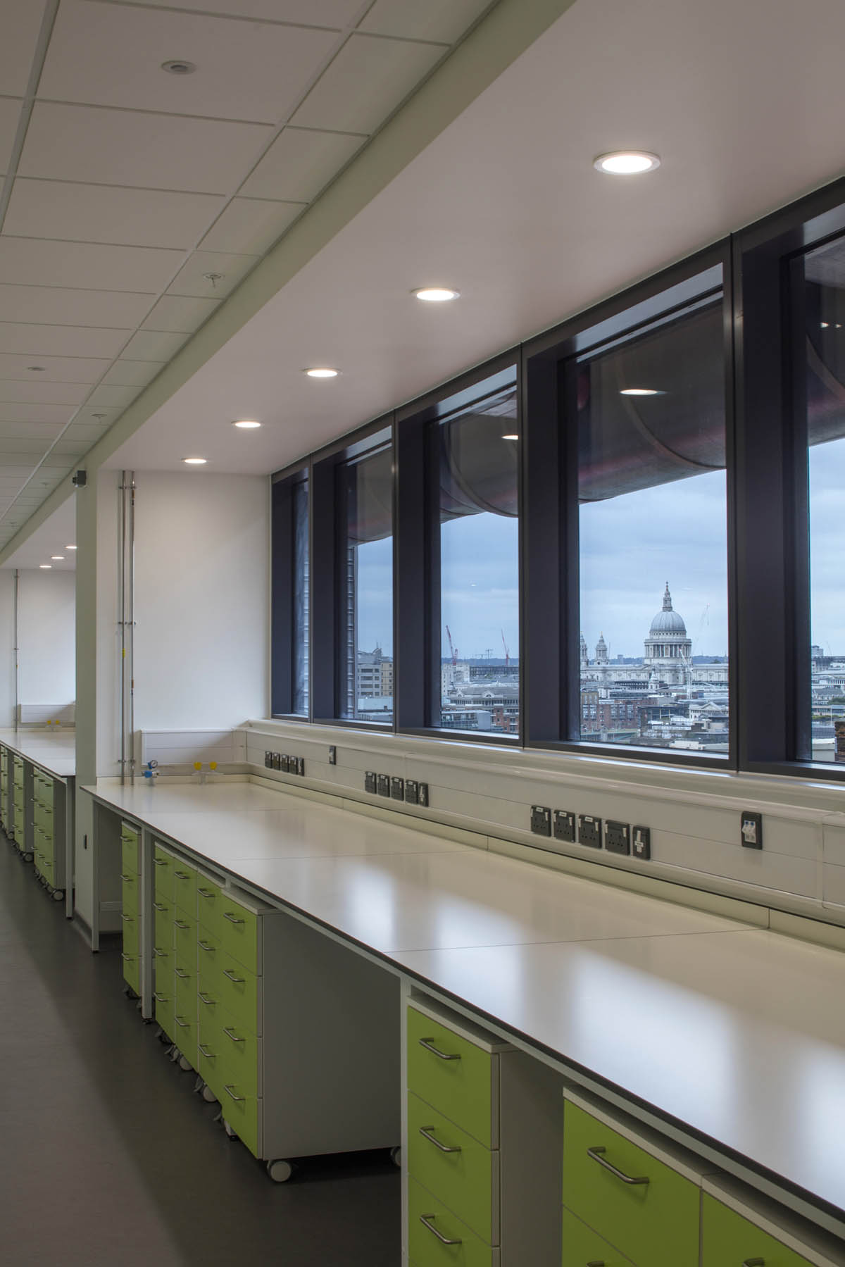 New £160 million Cancer Centre opened at Guy’s Hospital designed by Rogers Stirk Harbour+Partners