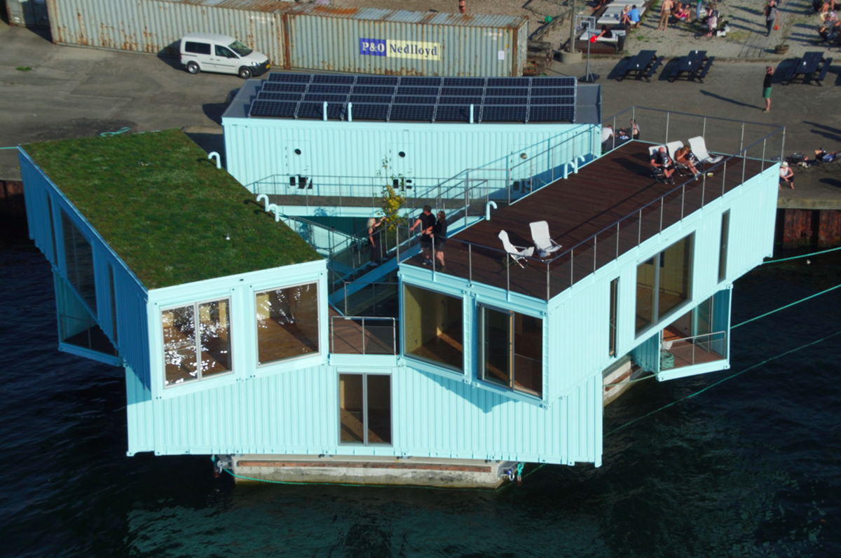 BIG&rsquo;s Urban Rigger arrives at Copenhagen&rsquo;s harbor for affordable student housing