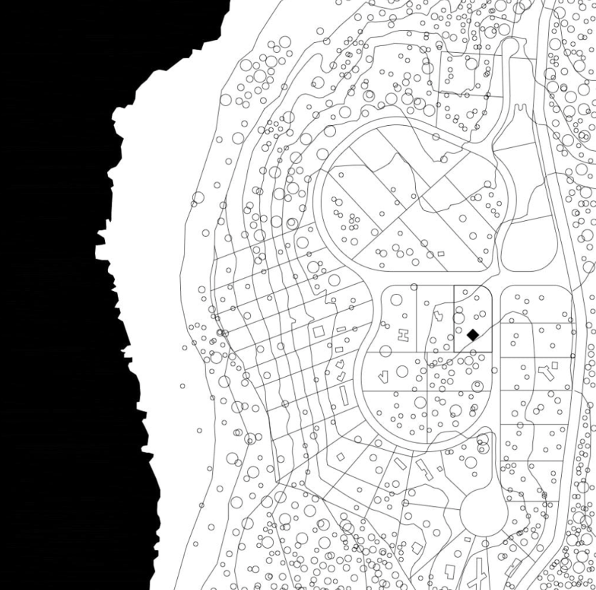 Chilean house comprises concentric and non-directional structure wrapped by four rigid frames