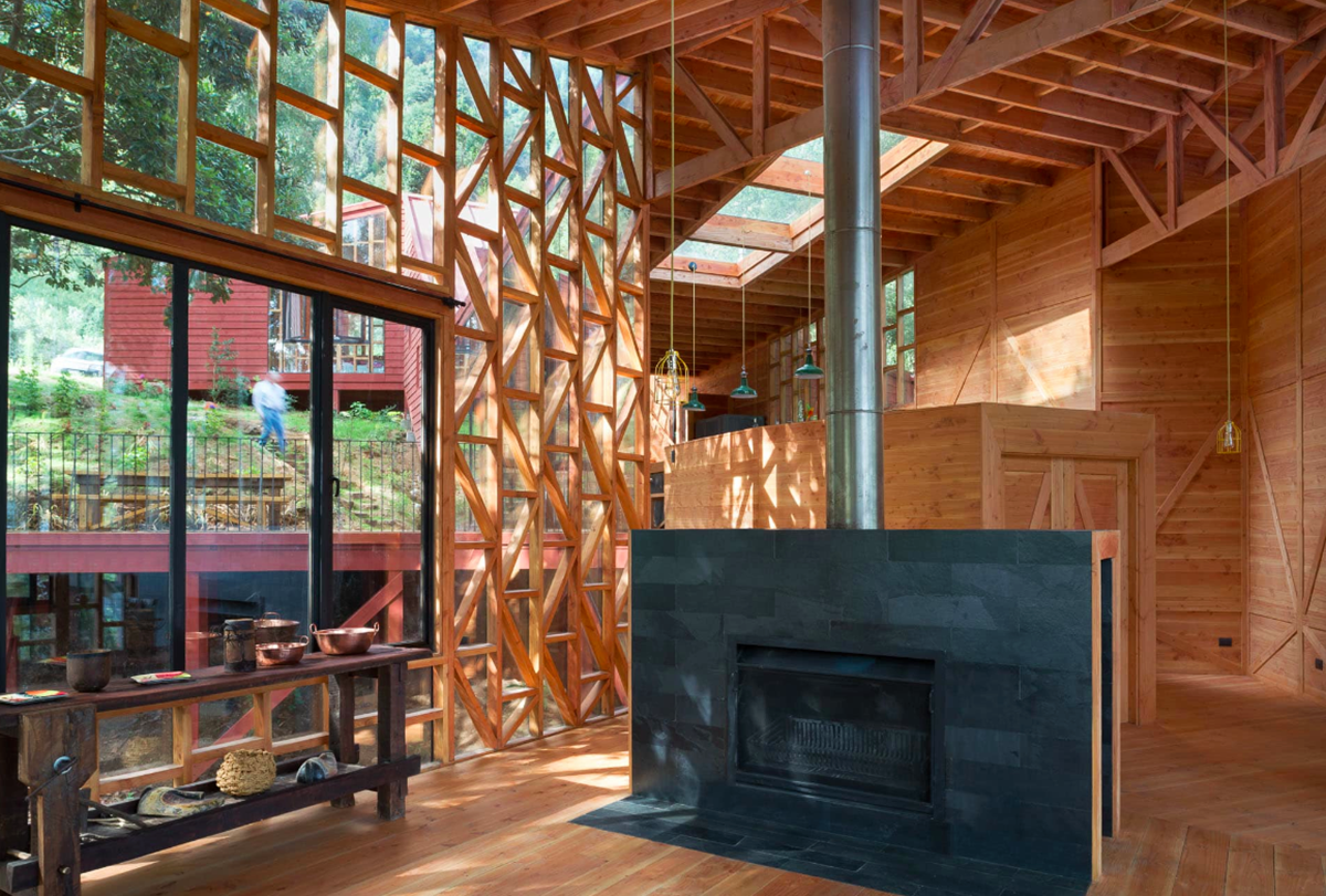 Sebastian Irarrazaval completes snake-shaped 2Y House in Chile’s wild forests