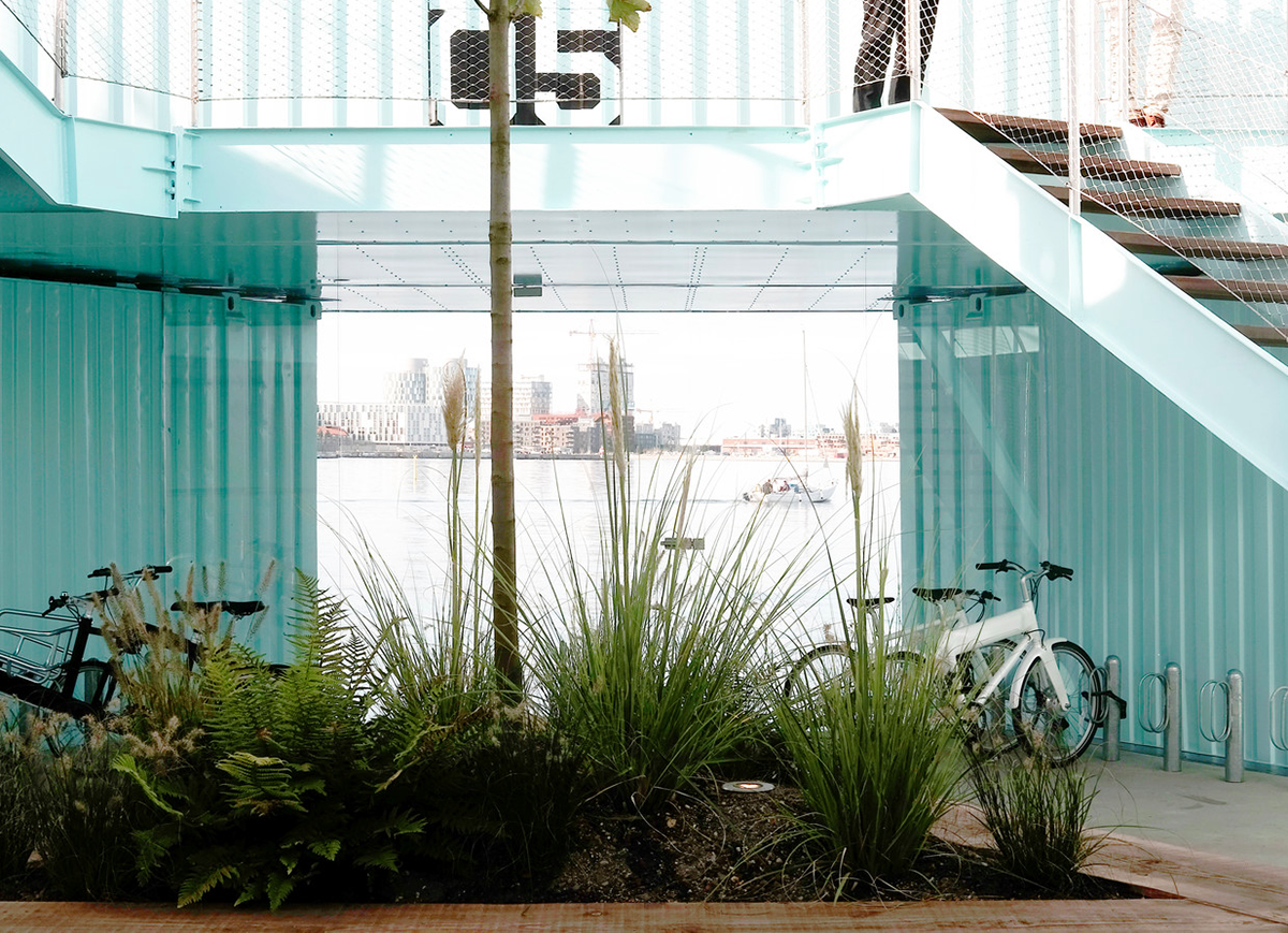 BIG&rsquo;s Urban Rigger arrives at Copenhagen&rsquo;s harbor for affordable student housing