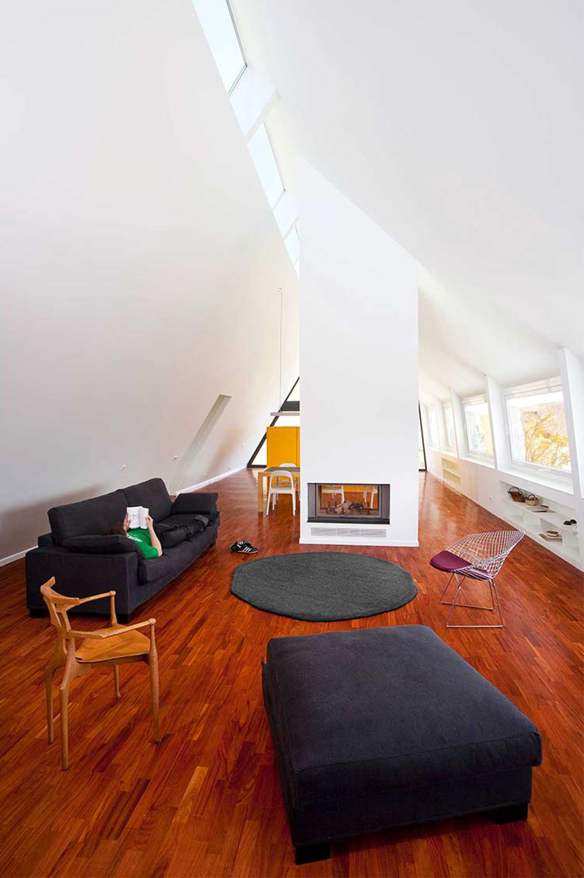 Cadaval & Sola-Morales renovates existing old vernacular house by using dry stone in Spain