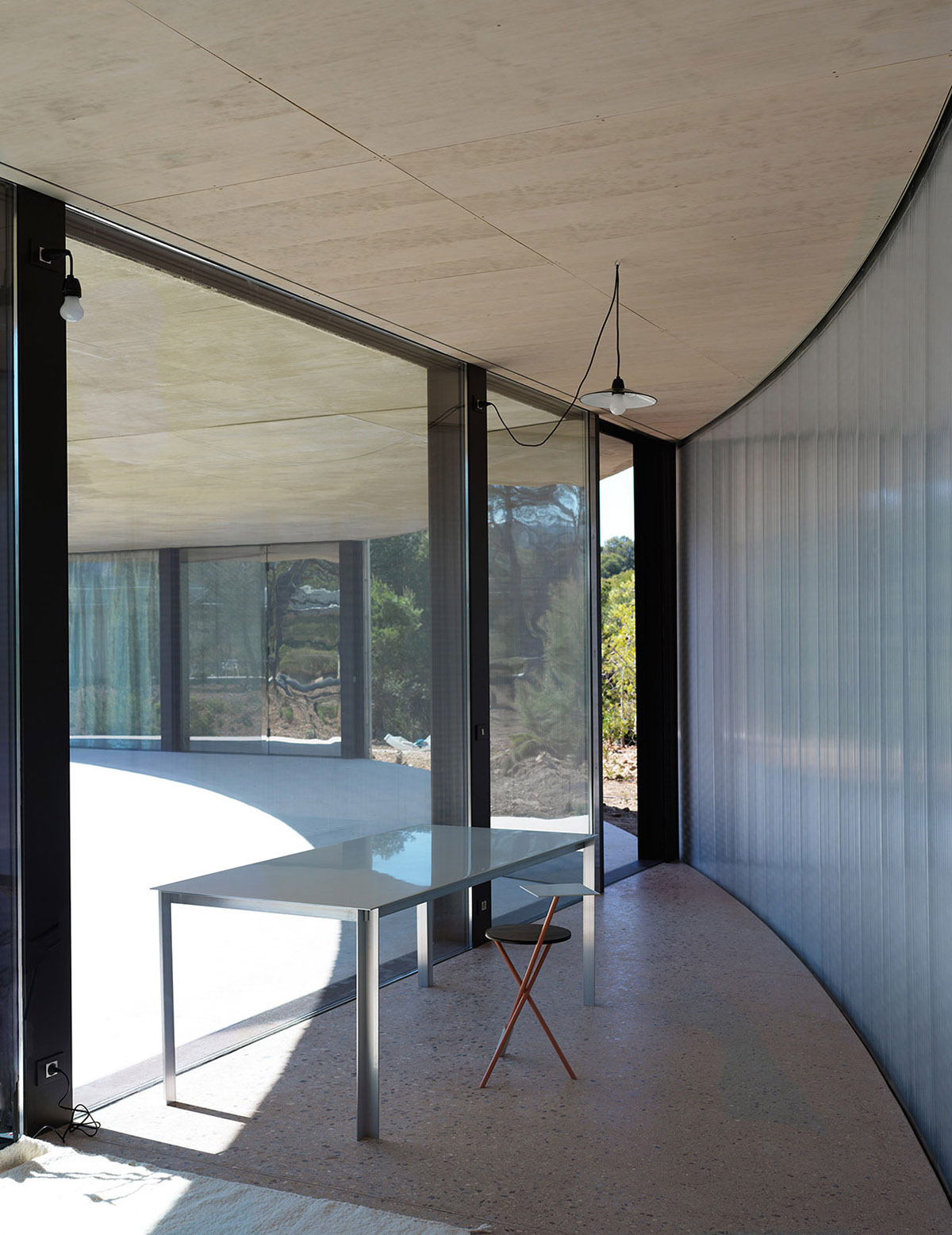 Office KGDVS&rsquo; Solo House Presents A Circular Catwalk Overlooking Wilderness Of Matarra&ntilde;a