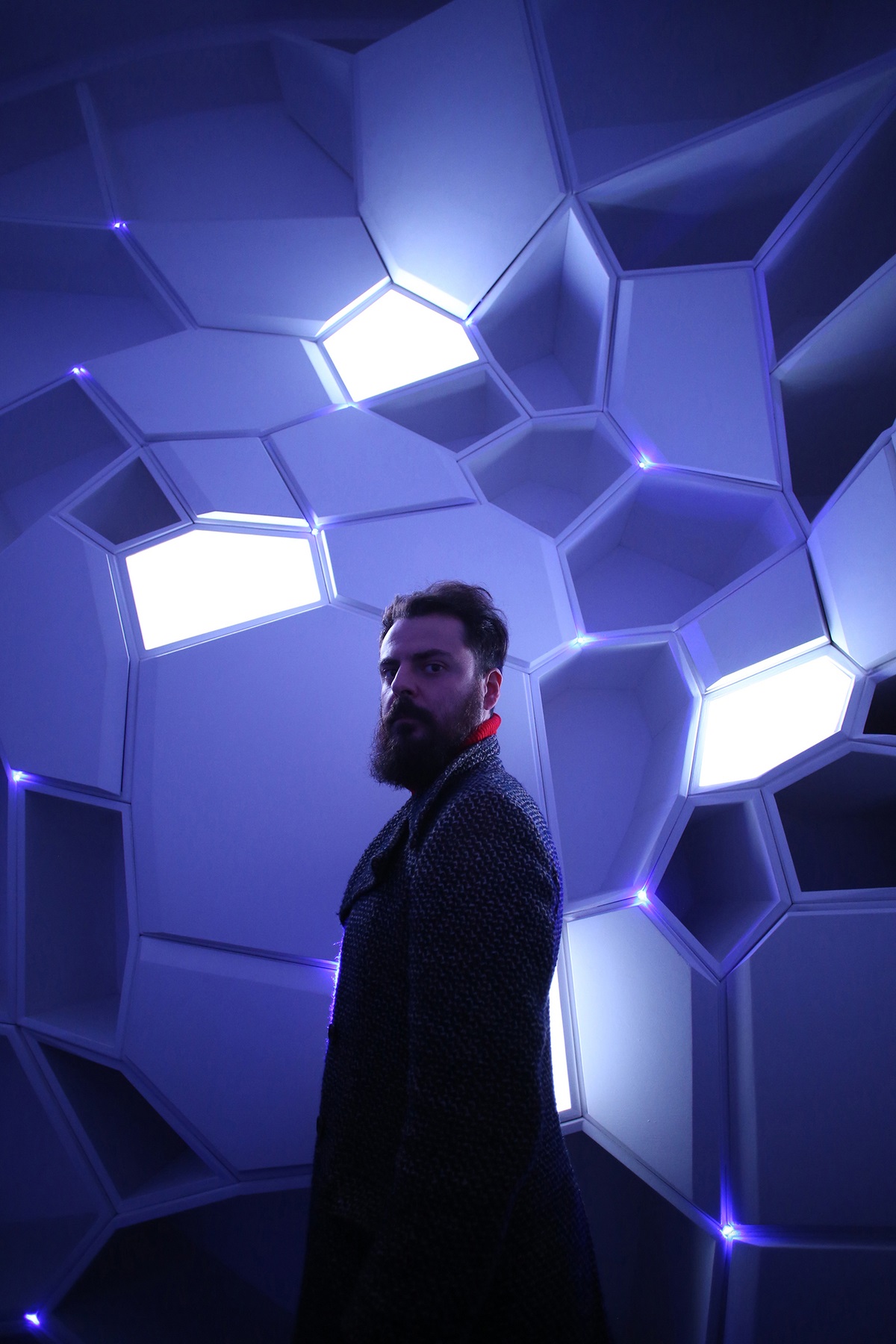 GG-loop’s ’The Infection’ covers the whole walls of the apartment as a multi-sensorial intervention