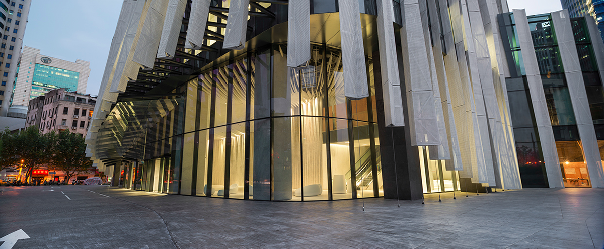 Kengo Kuma and Associates designed a Woven Lace-like office building Hongkou Soho in China