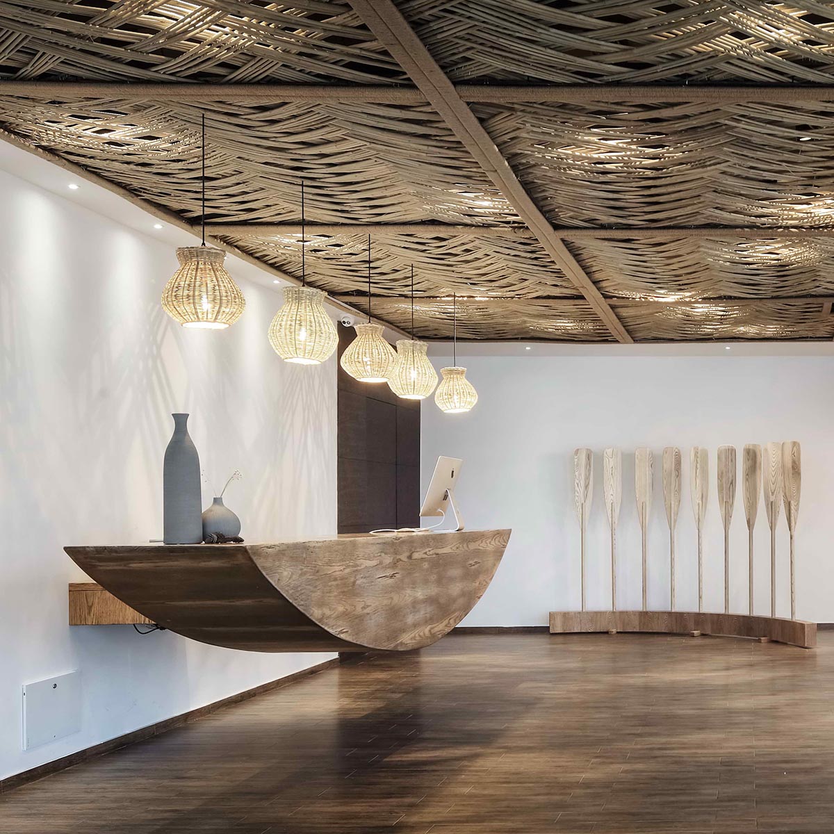 The Ripple Hotel and its furnitures are completely made up of wood and bamboo designed by Li Xiang