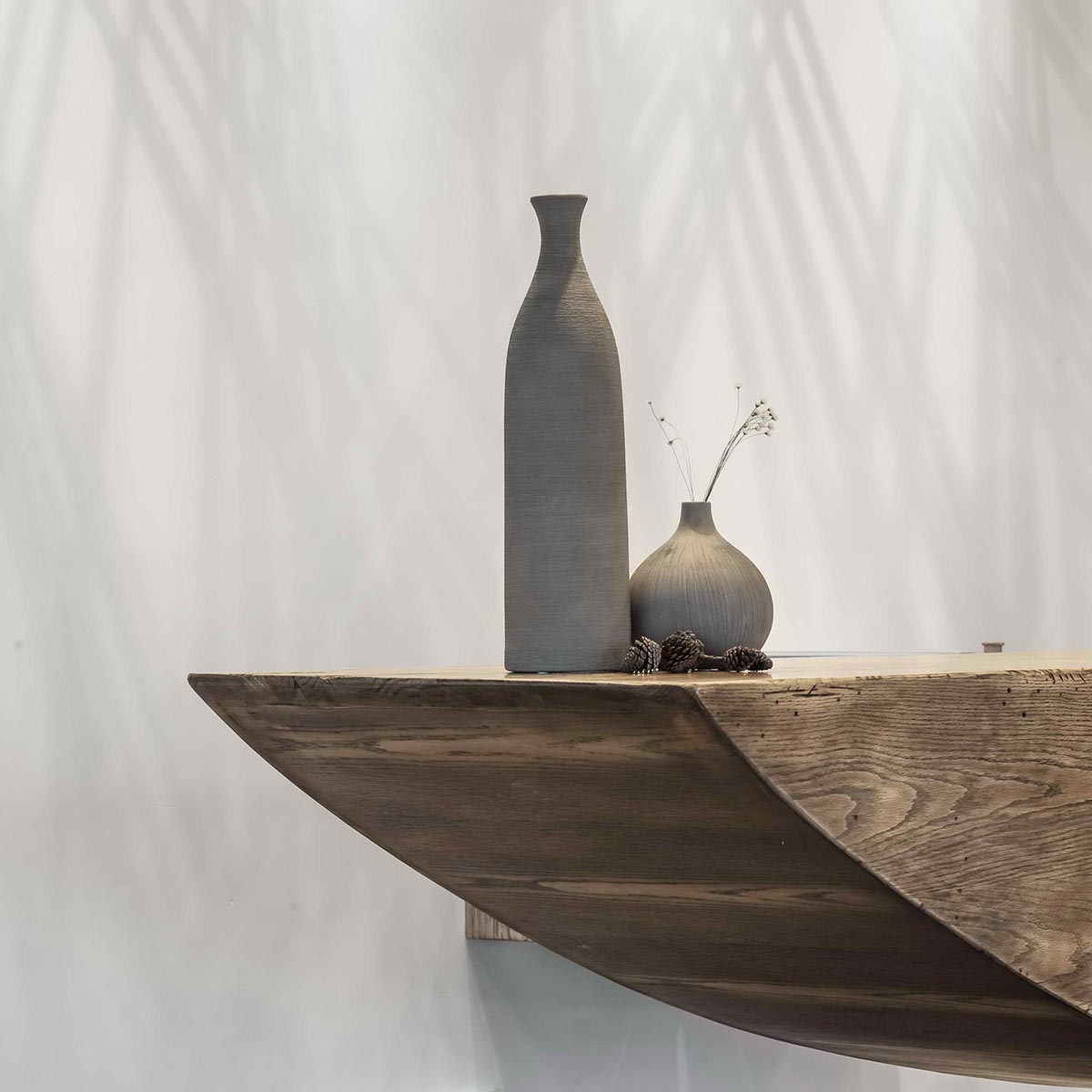 The Ripple Hotel and its furnitures are completely made up of wood and bamboo designed by Li Xiang