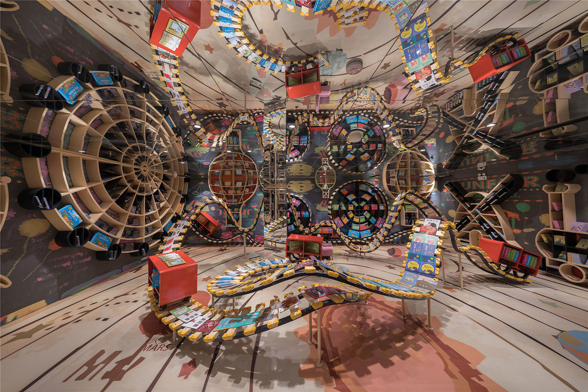 Li Xiang creates Zhongshuge Hangzhou, a forest of books theatrically arranged in China