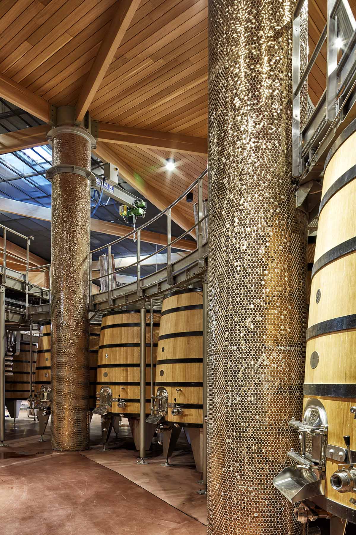 CM Mimarlık’s Vinero Winery & Hotel explores process of wine production in fluid spaces