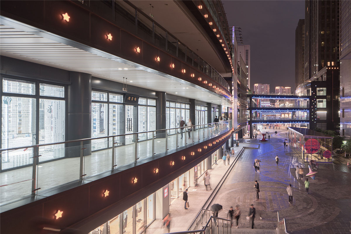 Li Xiang creates Zhongshuge Hangzhou, a forest of books theatrically arranged in China