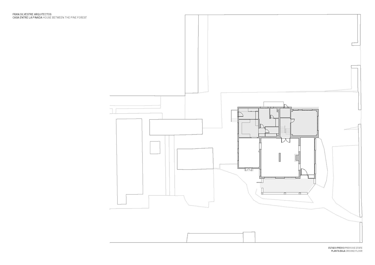 Fran Silvestre Arquitectos completes a volume-shifting house between the pine forest of Spain