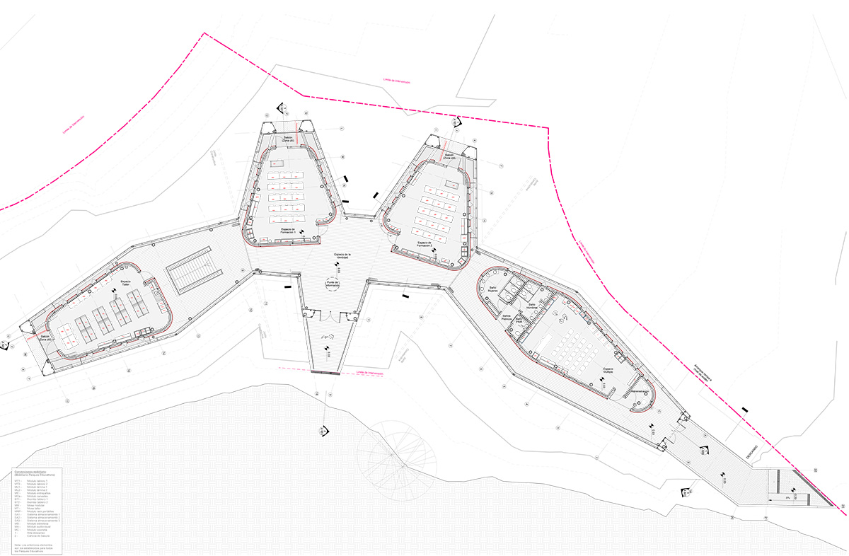 El Equipo Mazzanti designed an open geometric structure that can be expanded by Marinilla people