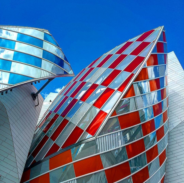 Daniel Buren colours sails of Gehry's Fondation Louis Vuitton