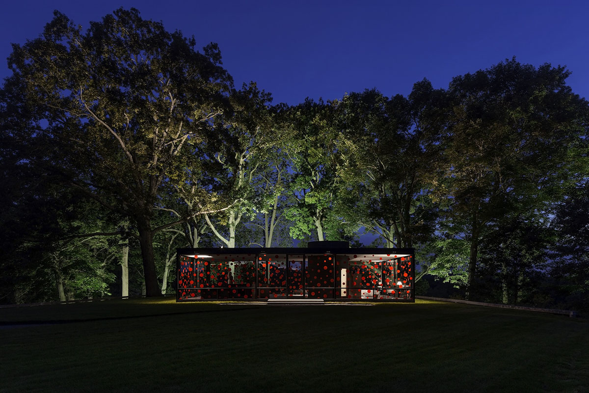 Yayoi Kusama fills Philip Johnson’s Glass House with red polka dots