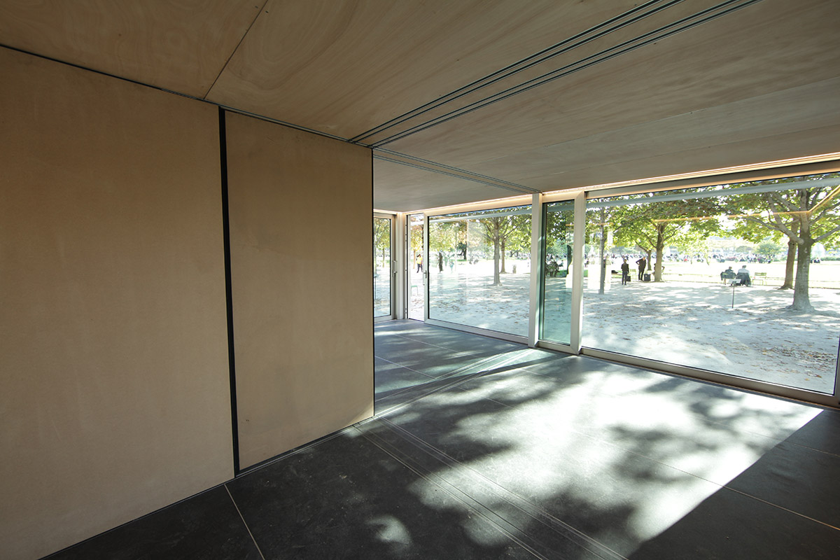 Jean Nouvel presents his modular shelter for Revolution Precrafted