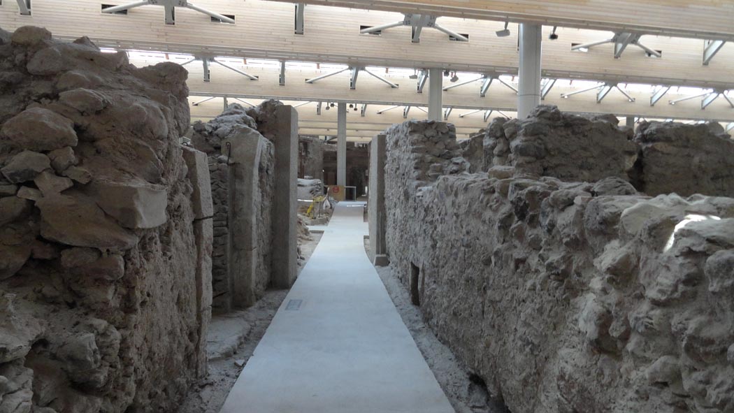 Nikos Fintikakis creates a bioclimatic shelter for Akrotiri Archaeological site in Greece