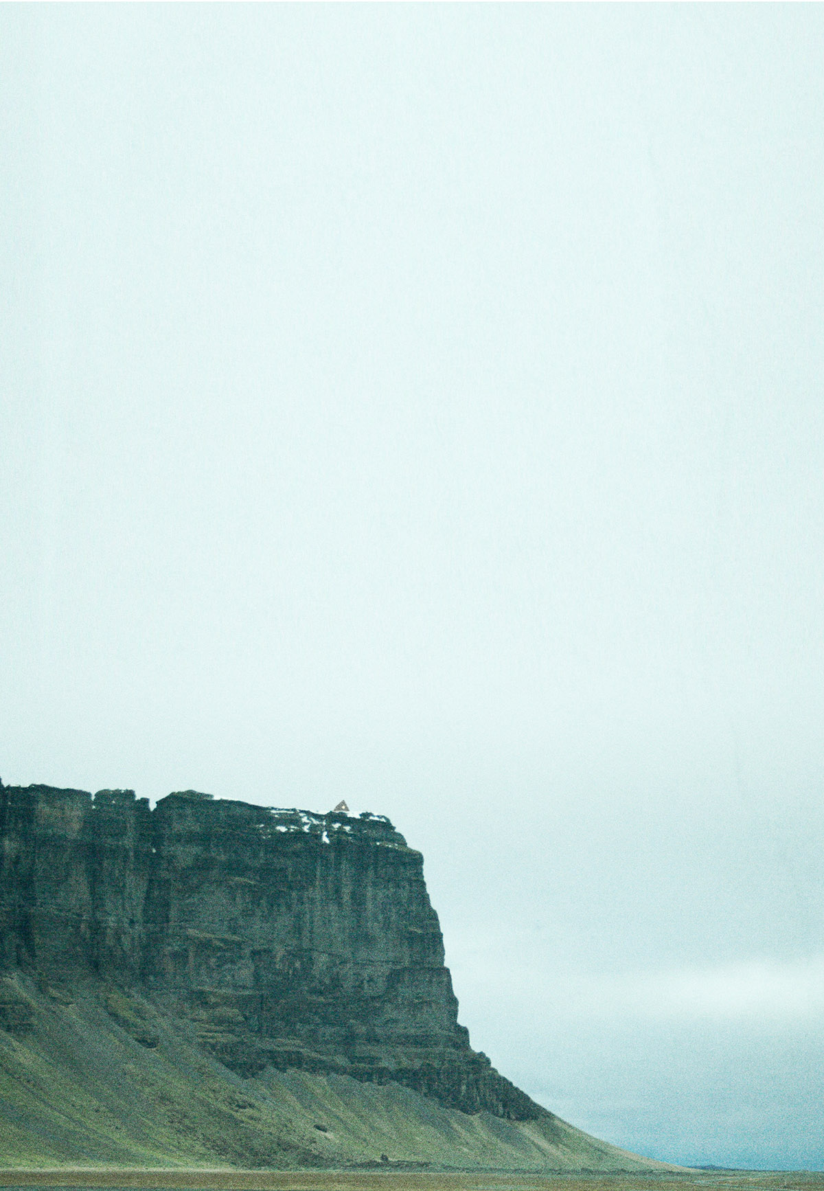 Bee Breeders announced Iceland Trekking Cabin winners