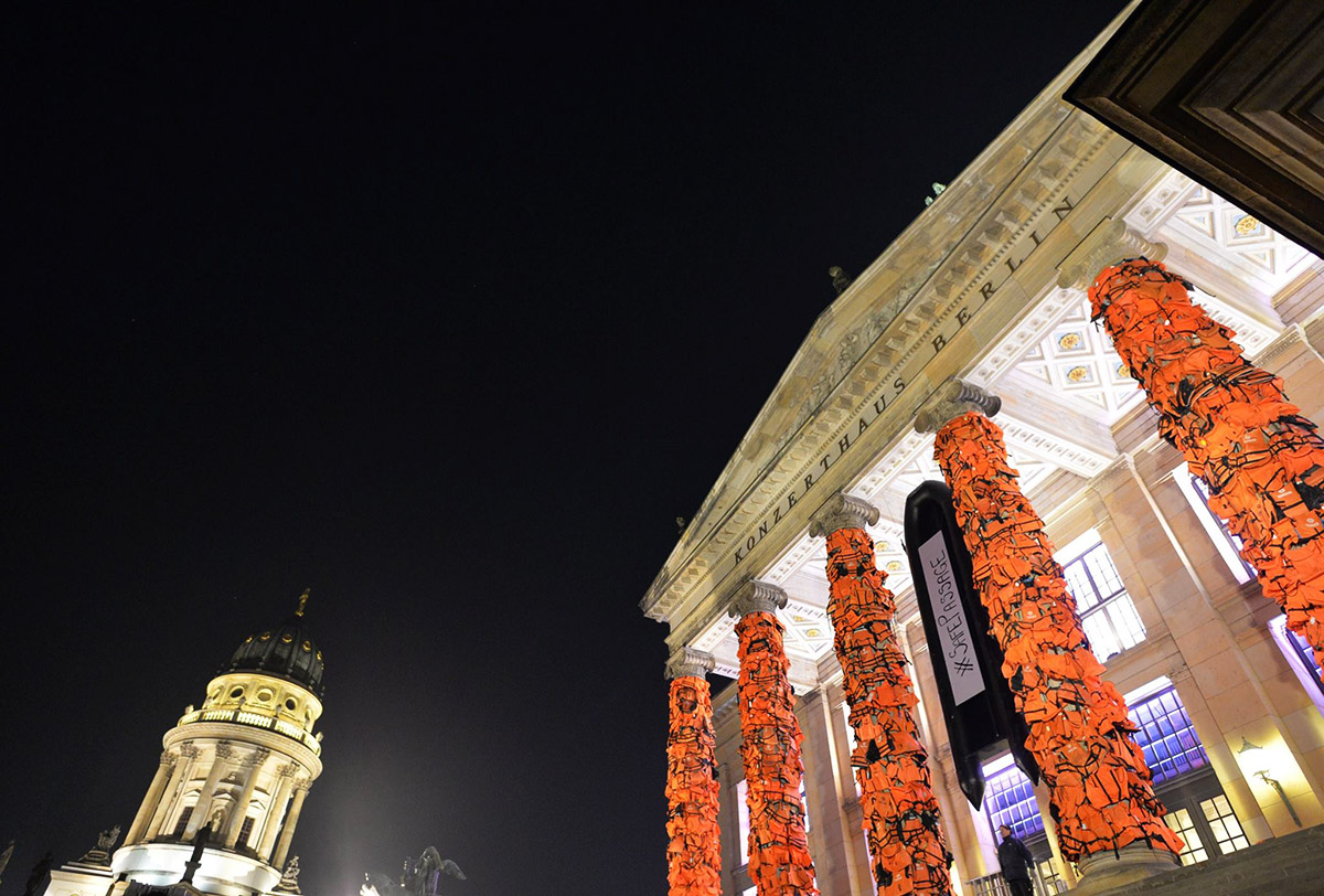 Ai Weiwei brightens Berlin’s Konzerthaus facade with 14,000 refugee life jackets
