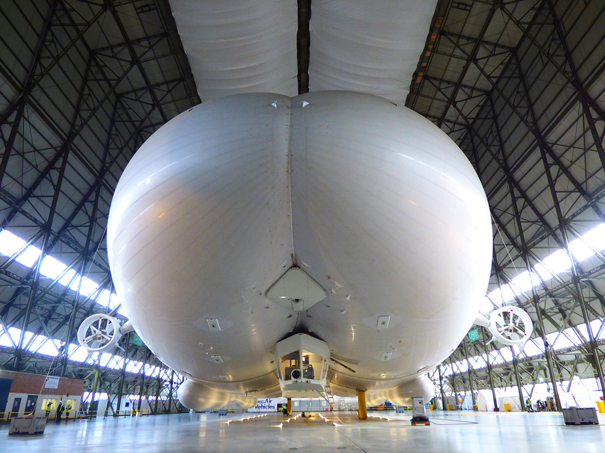 The world’s largest aircraft ’Airlander 10’ now prepares to take off