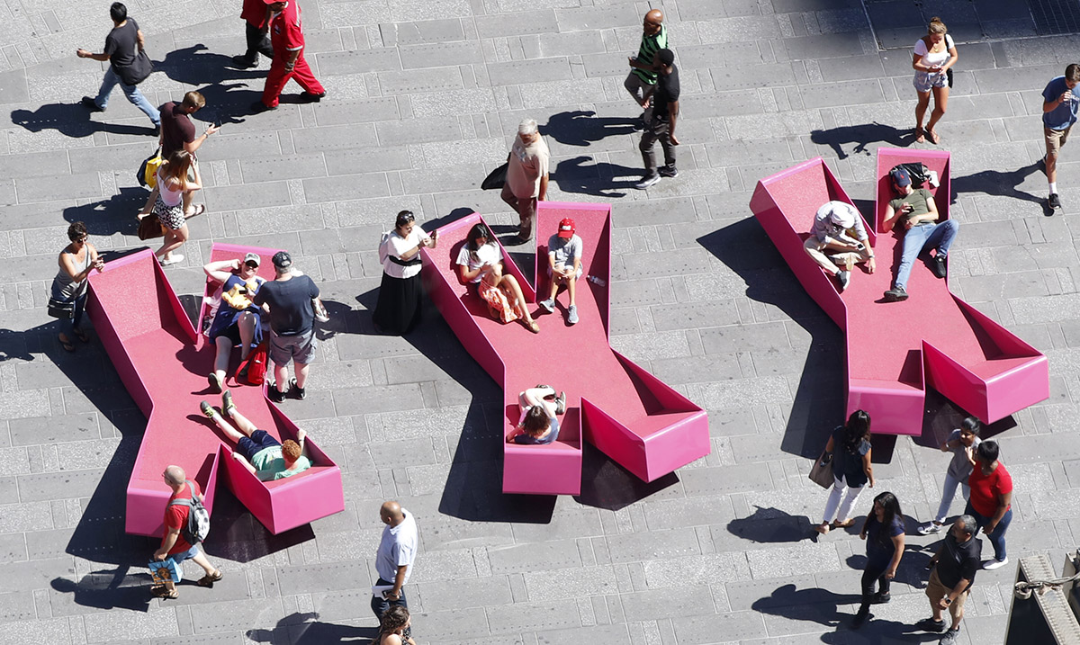 Jürgen Mayer H revives New York Times Square with X-shaped outdoor loungers